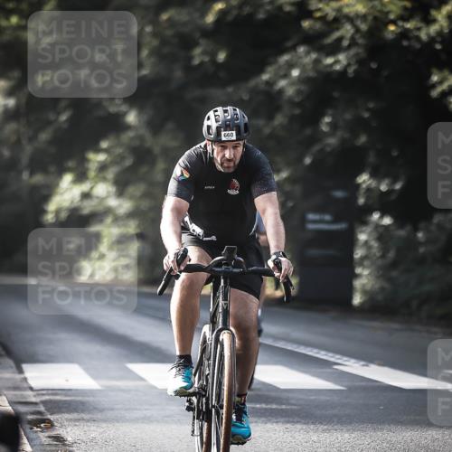 13.09.2026 - Stadtparktriathlon H.Heesch http://msf.ph/oto/10292165 13.09.2026 11:26:26 Radfahren 660, 730, 746, 820, 821 meine-sportfotos.de