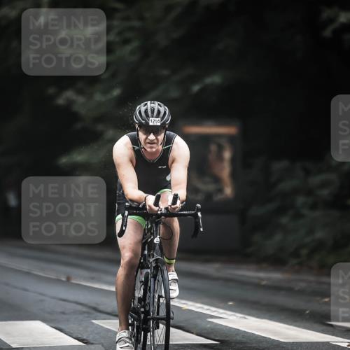 13.09.2026 - Stadtparktriathlon H.Heesch http://msf.ph/oto/10292169 13.09.2026 12:43:53 Radfahren 1090, 1181, 1209, 1220, 1295 meine-sportfotos.de