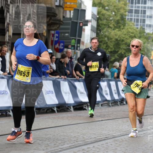 13.09.2026 - 21. swb-Marathon Bremen Strokosch-Dieckow http://msf.ph/oto/10292180 13.09.2026 11:17:07 Ziel 10679, 11456, 11867, 12089, 12158, 10773, 10779, 11495, 11672, 12101 meine-sportfotos.de