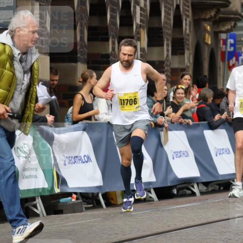13.09.2026 - 21. swb-Marathon Bremen Strokosch-Dieckow http://msf.ph/oto/10292204 13.09.2026 10:46:24 Ziel 10436, 10447, 10992, 11925, 11956, 12556, 12557, 13529, 13609, 13612, 13640, 10590, 10897, 11110, 11155, 11287, 11356, 12035, 13511 meine-sportfotos.de