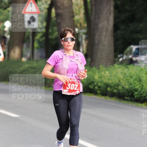 13.09.2026 - 21. swb-Marathon Bremen TobiasT http://msf.ph/oto/10292239 13.09.2026 12:48:06 Laufen 302 meine-sportfotos.de
