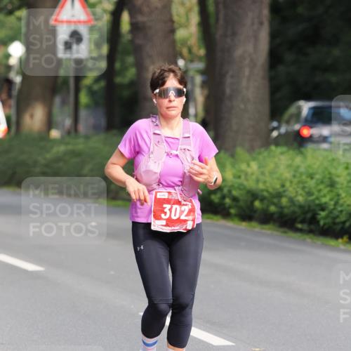 13.09.2026 - 21. swb-Marathon Bremen TobiasT http://msf.ph/oto/10292254 13.09.2026 12:48:06 Laufen 302 meine-sportfotos.de