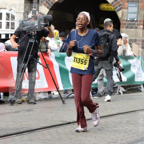 13.09.2026 - 21. swb-Marathon Bremen Strokosch-Dieckow http://msf.ph/oto/10292255 13.09.2026 11:17:16 Ziel 10295, 10679, 10999, 11456, 11461, 11653, 11867, 12089, 12287, 10472, 10773, 10779, 10979, 11709, 12334 meine-sportfotos.de