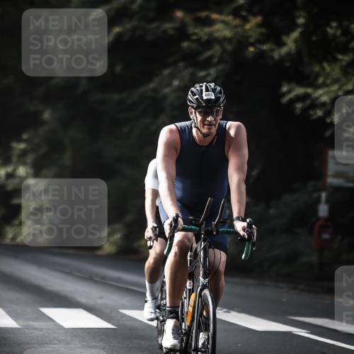 13.09.2026 - Stadtparktriathlon H.Heesch http://msf.ph/oto/10292269 13.09.2026 11:26:42 Radfahren 685, 694, 778 meine-sportfotos.de