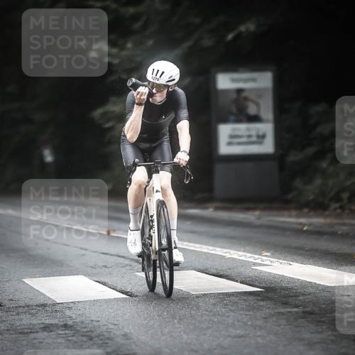 13.09.2026 - Stadtparktriathlon H.Heesch http://msf.ph/oto/10292289 13.09.2026 12:44:37 Radfahren 1121, 1129, 1148, 1278 meine-sportfotos.de
