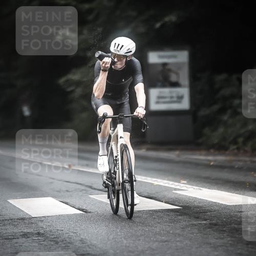 13.09.2026 - Stadtparktriathlon H.Heesch http://msf.ph/oto/10292295 13.09.2026 12:44:37 Radfahren 1121, 1129, 1148, 1278 meine-sportfotos.de