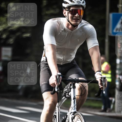 13.09.2026 - Stadtparktriathlon H.Heesch http://msf.ph/oto/10292301 13.09.2026 11:26:43 Radfahren 685, 694, 778 meine-sportfotos.de