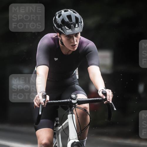 13.09.2026 - Stadtparktriathlon H.Heesch http://msf.ph/oto/10292346 13.09.2026 12:44:44 Radfahren 1121, 1134, 1148, 1157, 1256, 1257, 1302 meine-sportfotos.de