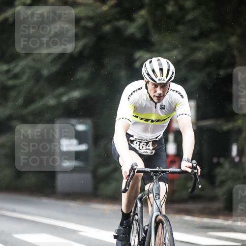 13.09.2026 - Stadtparktriathlon H.Heesch http://msf.ph/oto/10292363 13.09.2026 11:37:23 Radfahren 724, 761, 836, 864, 896, 906, 911, 926 meine-sportfotos.de