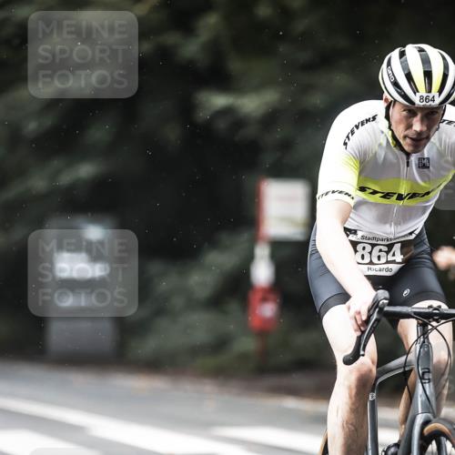 13.09.2026 - Stadtparktriathlon H.Heesch http://msf.ph/oto/10292374 13.09.2026 11:37:23 Radfahren 724, 761, 836, 864, 896, 906, 911, 926 meine-sportfotos.de