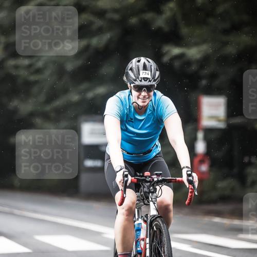 13.09.2026 - Stadtparktriathlon H.Heesch http://msf.ph/oto/10292403 13.09.2026 11:37:25 Radfahren 724, 761, 836, 864, 896, 906, 911, 923 meine-sportfotos.de