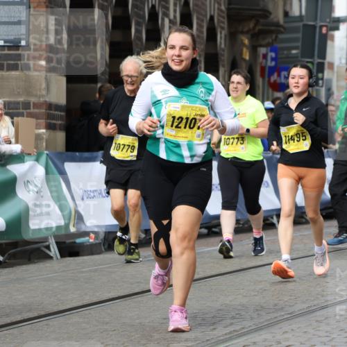 13.09.2026 - 21. swb-Marathon Bremen Strokosch-Dieckow http://msf.ph/oto/10292409 13.09.2026 11:17:22 Ziel 10295, 10335, 10999, 11355, 11461, 11653, 11867, 12089, 12287, 10472, 10979, 11709, 12334 meine-sportfotos.de