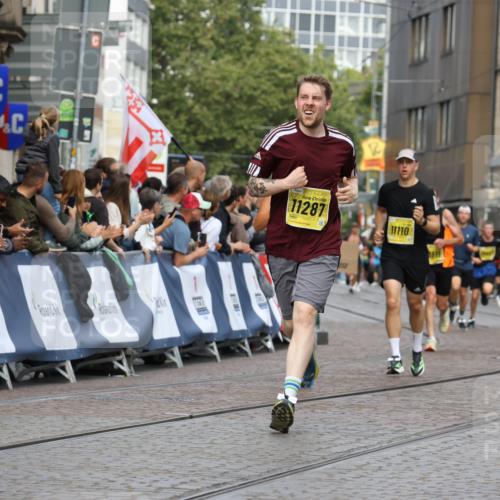 13.09.2026 - 21. swb-Marathon Bremen Strokosch-Dieckow http://msf.ph/oto/10292453 13.09.2026 10:46:33 Ziel 10228, 10447, 10992, 11706, 11925, 11926, 13529, 13609, 13640, 10590, 11155 meine-sportfotos.de
