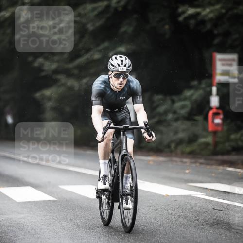 13.09.2026 - Stadtparktriathlon H.Heesch http://msf.ph/oto/10292470 13.09.2026 11:37:31 Radfahren 724, 829, 833, 836, 896, 923 meine-sportfotos.de