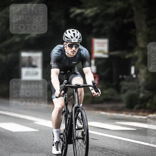 13.09.2026 - Stadtparktriathlon H.Heesch http://msf.ph/oto/10292485 13.09.2026 11:37:31 Radfahren 724, 829, 833, 836, 896, 923 meine-sportfotos.de