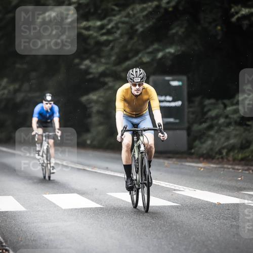 13.09.2026 - Stadtparktriathlon H.Heesch http://msf.ph/oto/10292497 13.09.2026 11:37:34 Radfahren 829, 833, 853, 923 meine-sportfotos.de