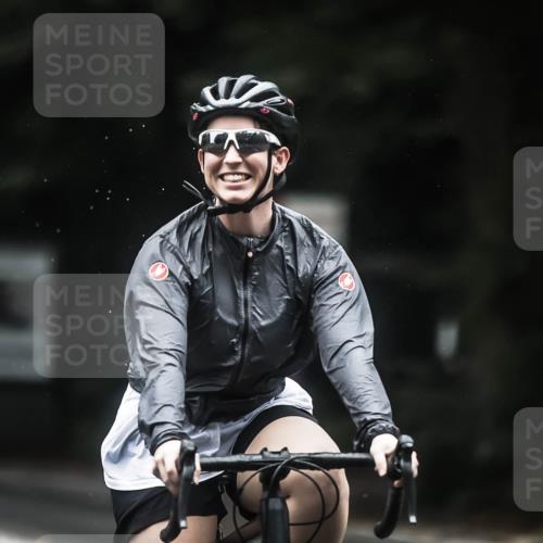 13.09.2026 - Stadtparktriathlon H.Heesch http://msf.ph/oto/10292520 13.09.2026 12:45:04 Radfahren 1081, 1203, 1270, 1286 meine-sportfotos.de