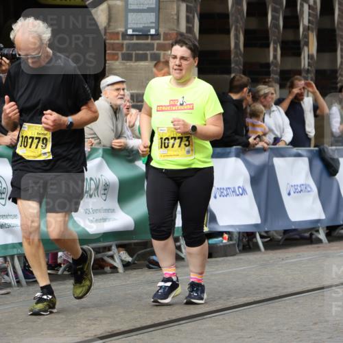 13.09.2026 - 21. swb-Marathon Bremen Strokosch-Dieckow http://msf.ph/oto/10292539 13.09.2026 11:17:25 Ziel 10295, 10335, 10999, 11355, 11461, 11495, 11653, 11672, 12101, 12287, 10472, 10756, 10979, 11709, 12334 meine-sportfotos.de