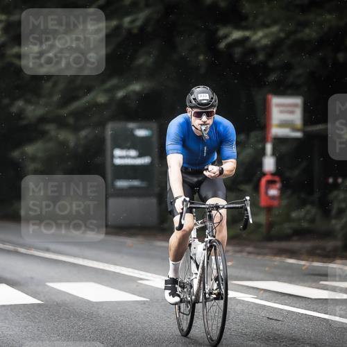 13.09.2026 - Stadtparktriathlon H.Heesch http://msf.ph/oto/10292540 13.09.2026 11:37:35 Radfahren 829, 833, 853, 903, 923 meine-sportfotos.de
