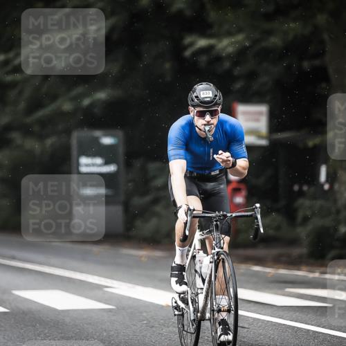 13.09.2026 - Stadtparktriathlon H.Heesch http://msf.ph/oto/10292548 13.09.2026 11:37:35 Radfahren 829, 833, 853, 903, 923 meine-sportfotos.de