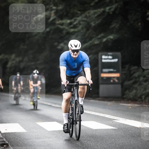 13.09.2026 - Stadtparktriathlon H.Heesch http://msf.ph/oto/10292565 13.09.2026 11:37:39 Radfahren 790, 824, 829, 833, 853, 903 meine-sportfotos.de