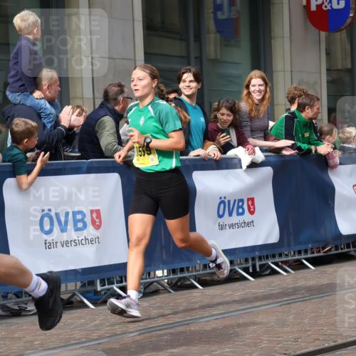 13.09.2026 - 21. swb-Marathon Bremen Strokosch-Dieckow http://msf.ph/oto/10292567 13.09.2026 10:45:39 Ziel 10436, 10447, 10987, 10992, 11015, 11279, 11762, 11956, 12033, 12069, 12556, 12557, 13529, 13595, 13612, 10318, 10352, 10398, 10464, 10536, 10541, 10583, 10987, 11063, 11088, 11209, 11232, 11478, 11559, 11749, 11835, 11845, 12054, 12087, 12290, 12355, 12475, 12534, 13532, 13628 meine-sportfotos.de