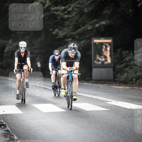 13.09.2026 - Stadtparktriathlon H.Heesch http://msf.ph/oto/10292590 13.09.2026 11:37:41 Radfahren 790, 824, 833, 853, 903 meine-sportfotos.de