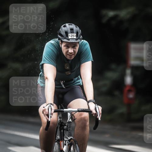 13.09.2026 - Stadtparktriathlon H.Heesch http://msf.ph/oto/10292609 13.09.2026 12:45:10 Radfahren 1203, 1270, 1274, 1285 meine-sportfotos.de