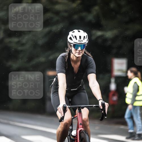 13.09.2026 - Stadtparktriathlon H.Heesch http://msf.ph/oto/10292635 13.09.2026 11:37:43 Radfahren 790, 824, 853, 903 meine-sportfotos.de