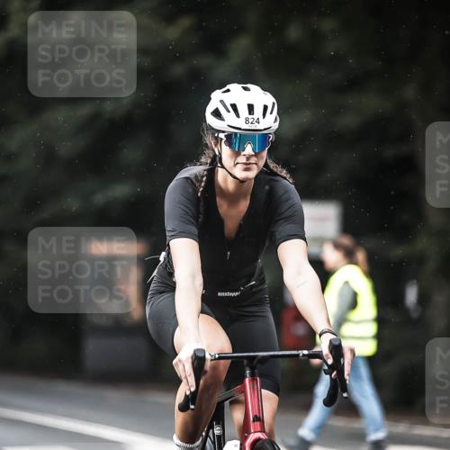 13.09.2026 - Stadtparktriathlon H.Heesch http://msf.ph/oto/10292640 13.09.2026 11:37:43 Radfahren 790, 824, 853, 903 meine-sportfotos.de