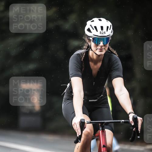 13.09.2026 - Stadtparktriathlon H.Heesch http://msf.ph/oto/10292644 13.09.2026 11:37:43 Radfahren 790, 824, 853, 903 meine-sportfotos.de