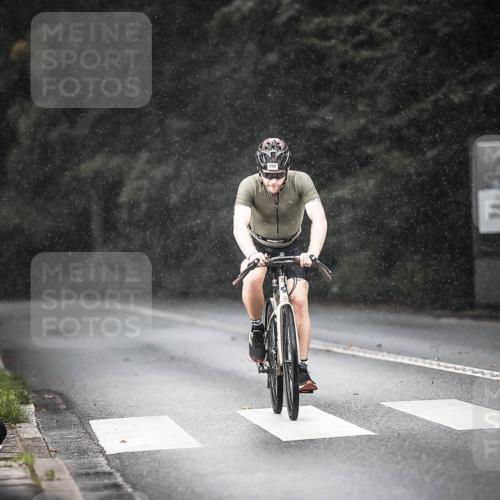 13.09.2026 - Stadtparktriathlon H.Heesch http://msf.ph/oto/10292657 13.09.2026 11:37:59 Radfahren 596 meine-sportfotos.de