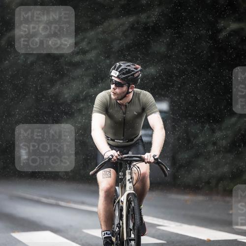 13.09.2026 - Stadtparktriathlon H.Heesch http://msf.ph/oto/10292671 13.09.2026 11:38:01 Radfahren 596 meine-sportfotos.de