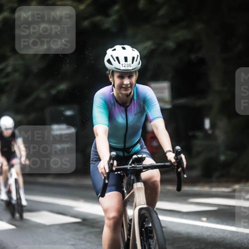 13.09.2026 - Stadtparktriathlon H.Heesch http://msf.ph/oto/10292675 13.09.2026 12:45:25 Radfahren 1088, 1120, 1225, 1226, 1267, 1280, 1298 meine-sportfotos.de