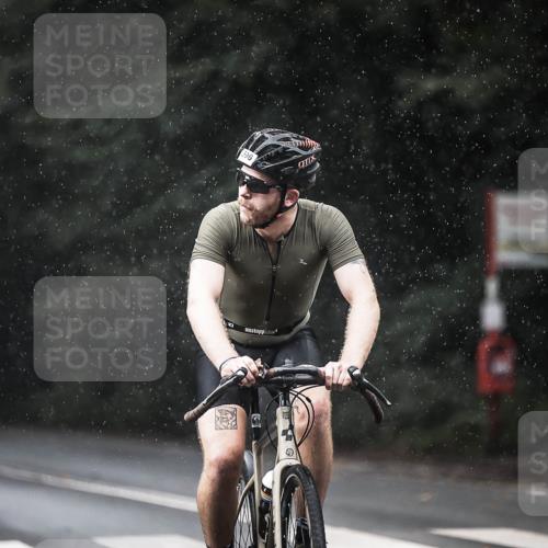 13.09.2026 - Stadtparktriathlon H.Heesch http://msf.ph/oto/10292685 13.09.2026 11:38:01 Radfahren 596 meine-sportfotos.de
