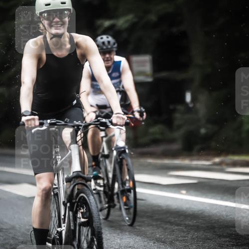 13.09.2026 - Stadtparktriathlon H.Heesch http://msf.ph/oto/10292730 13.09.2026 12:45:27 Radfahren 1088, 1120, 1225, 1226, 1267, 1280, 1298 meine-sportfotos.de