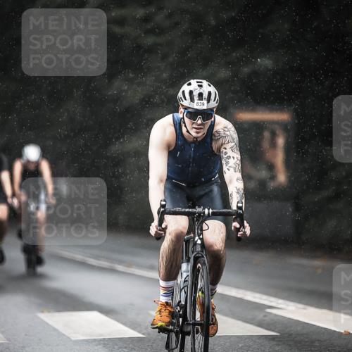 13.09.2026 - Stadtparktriathlon H.Heesch http://msf.ph/oto/10292732 13.09.2026 11:38:10 Radfahren 839, 871, 877, 882, 946 meine-sportfotos.de