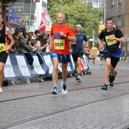13.09.2026 - 21. swb-Marathon Bremen Strokosch-Dieckow http://msf.ph/oto/10292736 13.09.2026 10:46:41 Ziel 10228, 11110, 11287, 11356, 11706, 11925, 11926, 13609, 13640, 10289, 10445, 10504, 11199, 11661, 11783, 12364, 12375 meine-sportfotos.de
