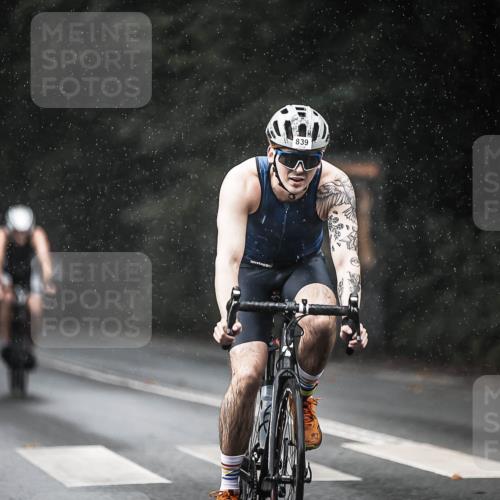 13.09.2026 - Stadtparktriathlon H.Heesch http://msf.ph/oto/10292739 13.09.2026 11:38:11 Radfahren 839, 871, 877, 882, 946 meine-sportfotos.de