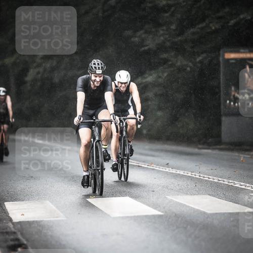 13.09.2026 - Stadtparktriathlon H.Heesch http://msf.ph/oto/10292748 13.09.2026 11:38:11 Radfahren 839, 871, 877, 882, 946 meine-sportfotos.de
