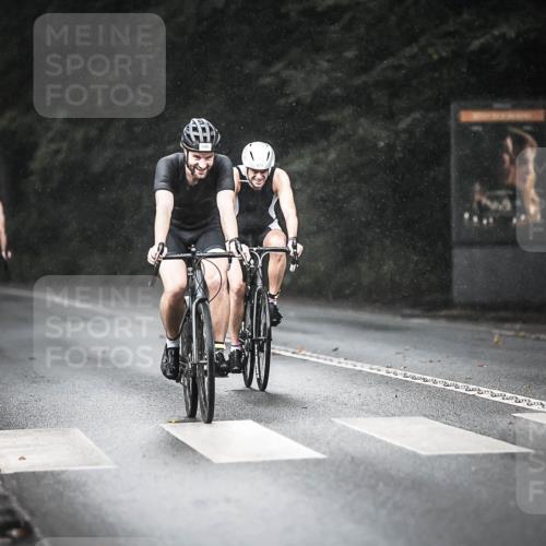 13.09.2026 - Stadtparktriathlon H.Heesch http://msf.ph/oto/10292752 13.09.2026 11:38:11 Radfahren 839, 871, 877, 882, 946 meine-sportfotos.de