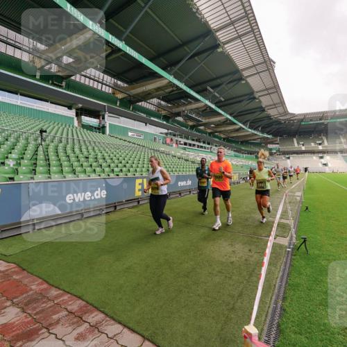 13.09.2026 - 21. swb-Marathon Bremen Michael Burmester http://msf.ph/oto/10292804 13.09.2026 10:29:44 Laufen im Stadion 10162, 10170, 10183, 10193, 10200, 10218, 10233, 10253, 10267, 10294, 10316, 10334, 10348, 10359, 10381, 10392, 10421, 10426, 10452, 10467, 10515, 10525, 10537, 10538, 10544, 10585, 10588, 10641, 10652, 10655, 10709, 10734, 10739, 10761, 10763, 10764, 10780, 10808, 10825, 10827, 10835, 10837, 10840, 10862, 10863, 10876, 10884, 10887, 10906, 10910, 10923, 10966, 10984, 10993, 11002, 11005, 11007, 11018, 11035, 11058, 11087, 11109, 11170 meine-sportfotos.de