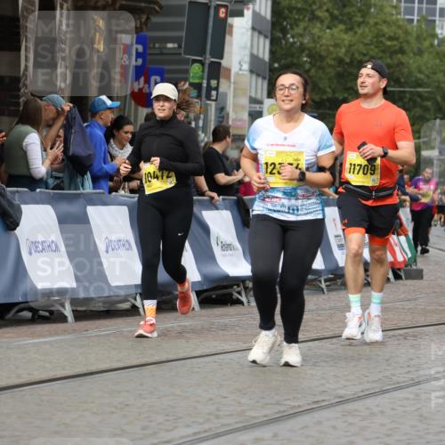 13.09.2026 - 21. swb-Marathon Bremen Strokosch-Dieckow http://msf.ph/oto/10292828 13.09.2026 11:17:35 Ziel 10335, 10773, 10779, 11355, 11495, 11672, 12101, 10756, 11367, 11932, 12226, 12292 meine-sportfotos.de