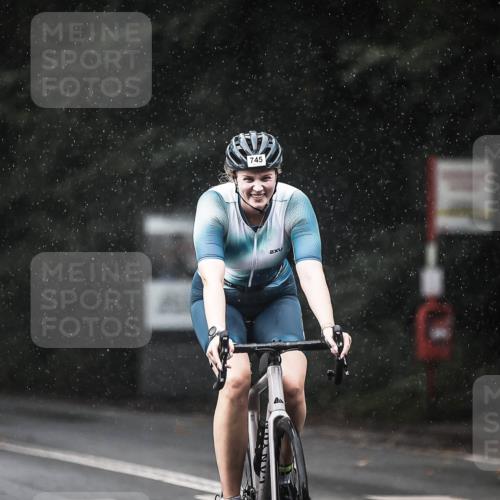 13.09.2026 - Stadtparktriathlon H.Heesch http://msf.ph/oto/10292836 13.09.2026 11:38:22 Radfahren 589, 745, 874, 895 meine-sportfotos.de