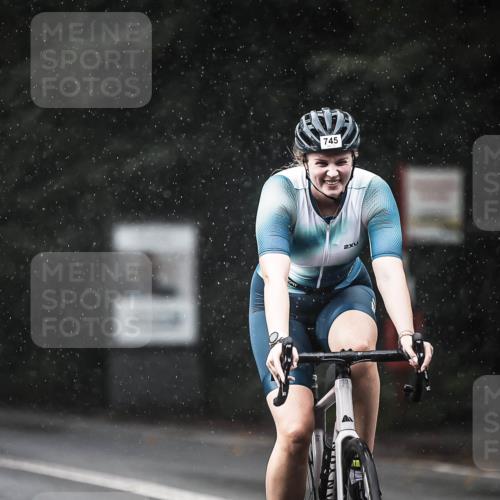 13.09.2026 - Stadtparktriathlon H.Heesch http://msf.ph/oto/10292842 13.09.2026 11:38:22 Radfahren 589, 745, 874, 895 meine-sportfotos.de