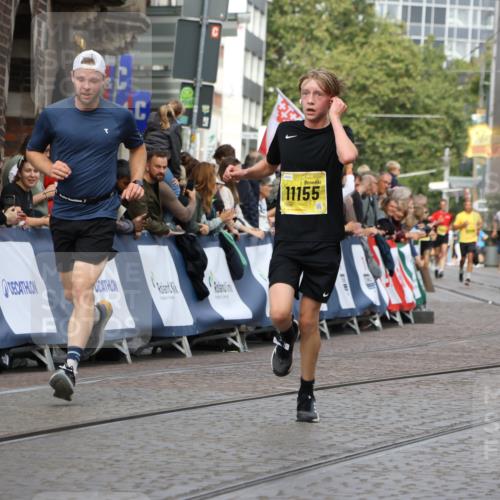 13.09.2026 - 21. swb-Marathon Bremen Strokosch-Dieckow http://msf.ph/oto/10292860 13.09.2026 10:46:44 Ziel 10228, 10897, 11110, 11287, 11356, 11706, 11926, 12035, 13511, 10289, 10445, 10504, 11199, 11212, 11608, 11661, 11783, 12364, 12375 meine-sportfotos.de