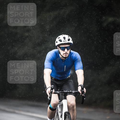 13.09.2026 - Stadtparktriathlon H.Heesch http://msf.ph/oto/10292915 13.09.2026 11:38:29 Radfahren 589, 866, 874, 933, 945 meine-sportfotos.de