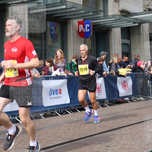 13.09.2026 - 21. swb-Marathon Bremen Strokosch-Dieckow http://msf.ph/oto/10292916 13.09.2026 10:45:41 Ziel 10436, 10447, 10992, 11015, 11279, 11762, 11925, 11956, 12033, 12069, 12556, 12557, 13529, 13612, 13640, 10318, 10352, 10464, 10536, 10541, 10583, 10987, 11063, 11088, 11209, 11232, 11279, 11478, 11559, 11749, 11835, 11845, 12087, 12290, 12355, 12475, 12534, 13532, 13595, 13628 meine-sportfotos.de
