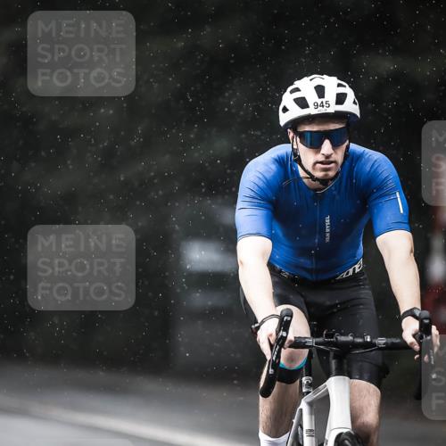 13.09.2026 - Stadtparktriathlon H.Heesch http://msf.ph/oto/10292923 13.09.2026 11:38:30 Radfahren 589, 866, 874, 933, 945 meine-sportfotos.de