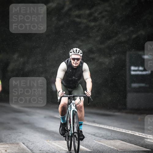 13.09.2026 - Stadtparktriathlon H.Heesch http://msf.ph/oto/10292927 13.09.2026 11:38:32 Radfahren 866, 874, 933, 939, 945 meine-sportfotos.de